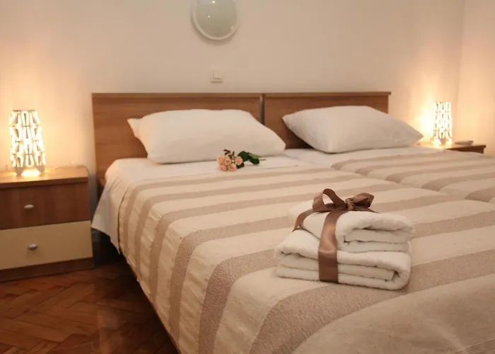 Апартаменты Vincent Apt. In Old Town Centre *