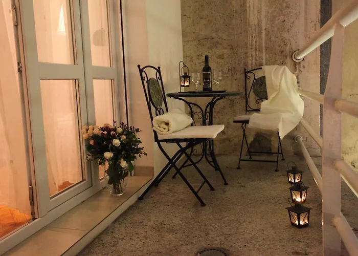 Апартаменты Vincent Apt. In Old Town Centre Задар