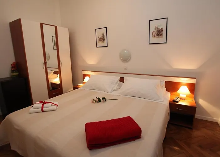 Vincent Apt. In Old Town Centre Задар