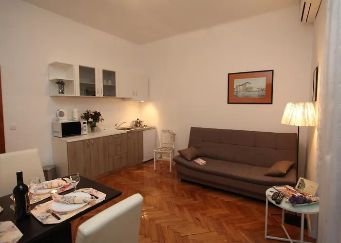 Vincent Apt. In Old Town Centre Apartament *